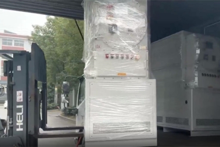 加热控温装置使用前，请阅读并理解操作手册